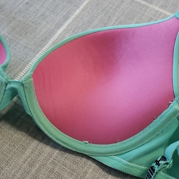 VICTORIA'S Secret Pink Bra, Size 34B - Picture 6 of 9